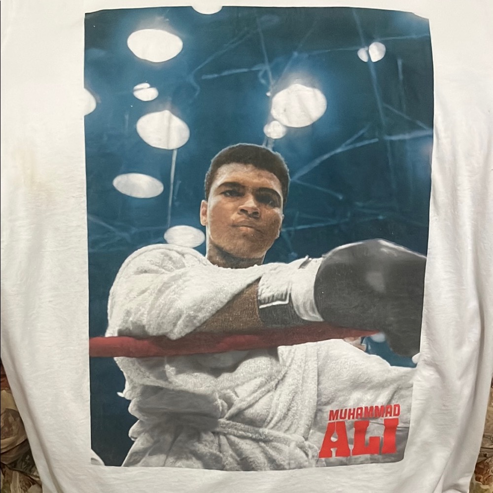 Muhammad Ali Large Graphic Shirt